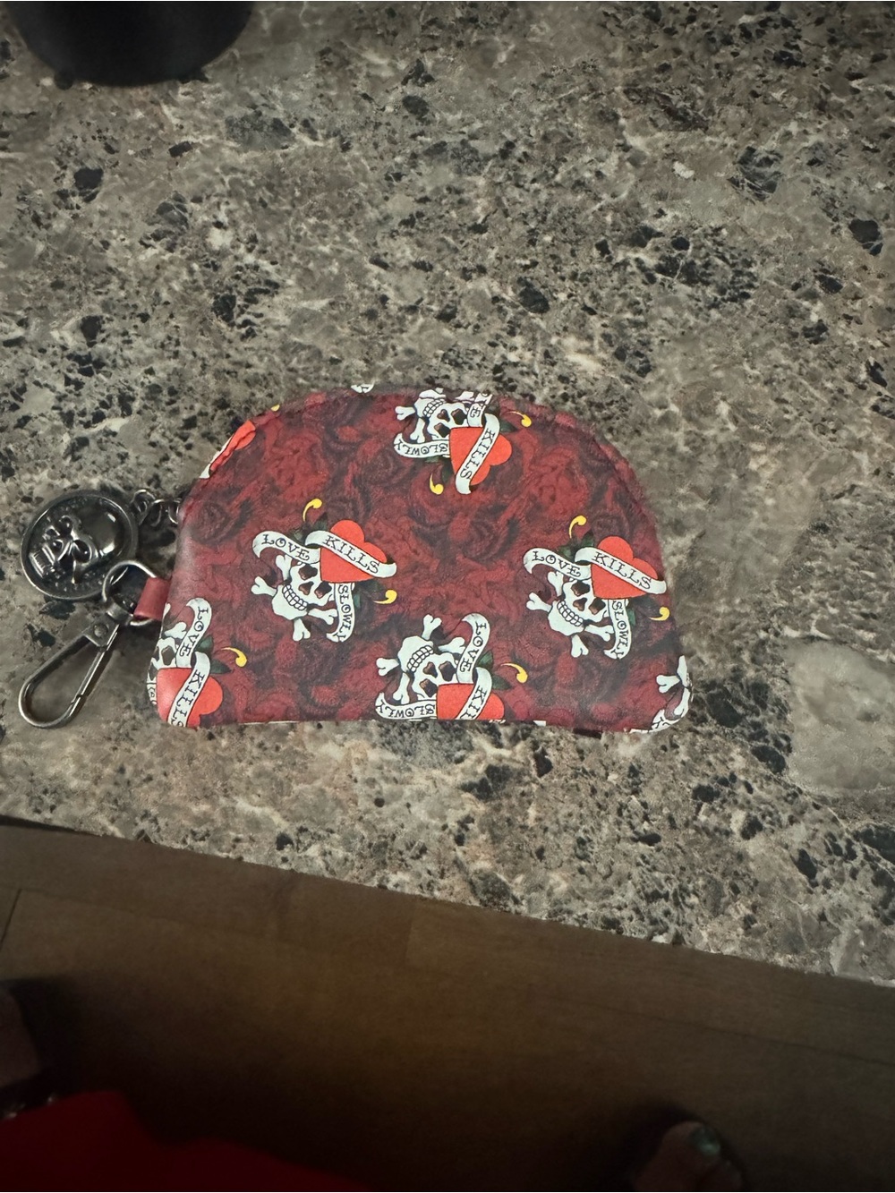 Ed Hardy Red Skull Coin Pouch with Key Clip - Picture 3 of 5